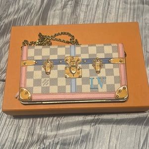 Authentic Louis Vuitton crossbody